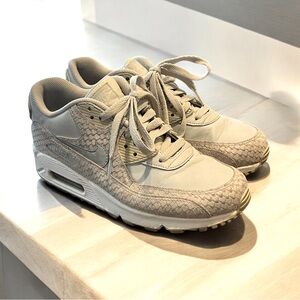 Nike Air Max 90